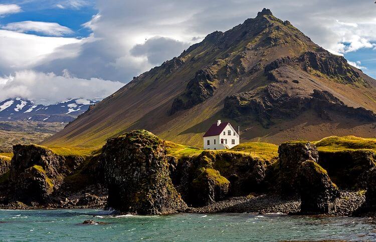 Исландия. Приключение в стране ледников, гейзеров и водопадов (ред)